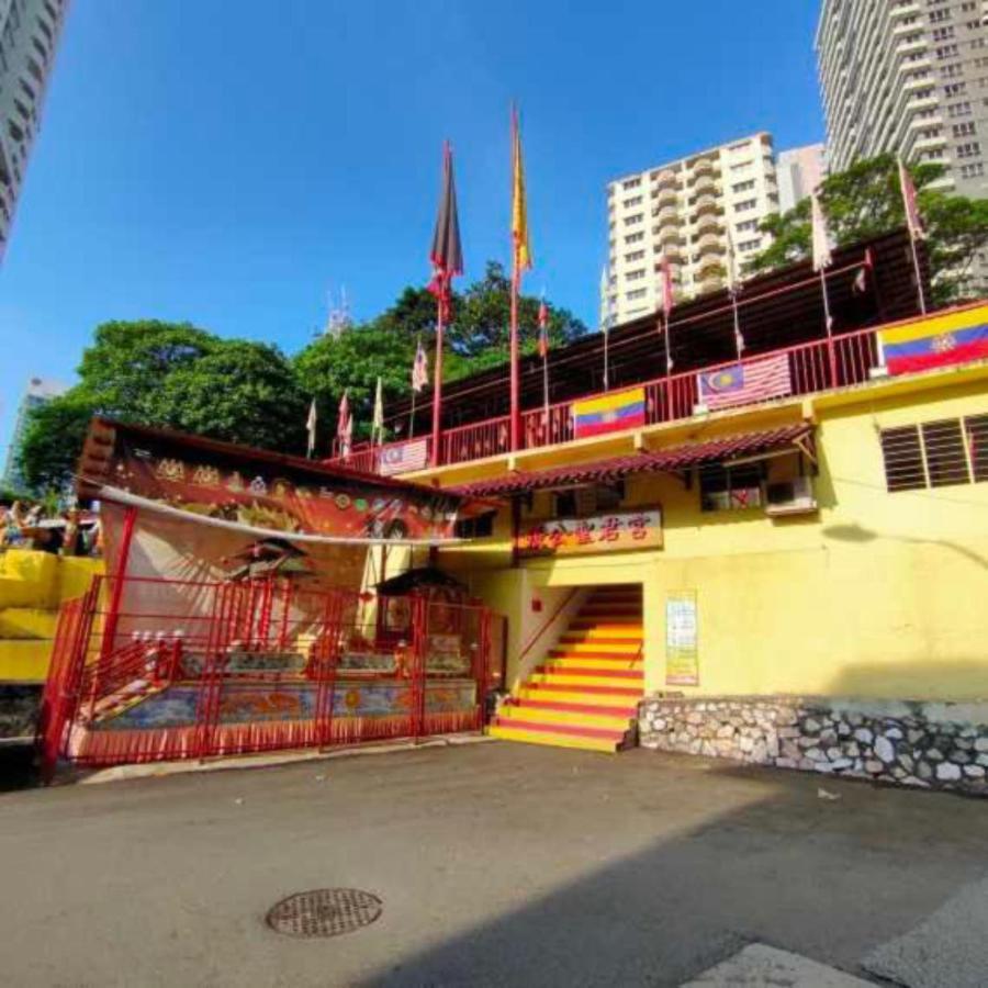 Apartment With Balcony In One Bukit Ceylon
